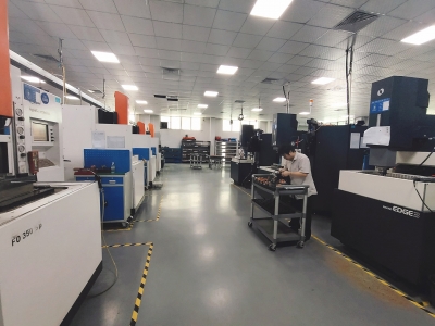 模具部车间24